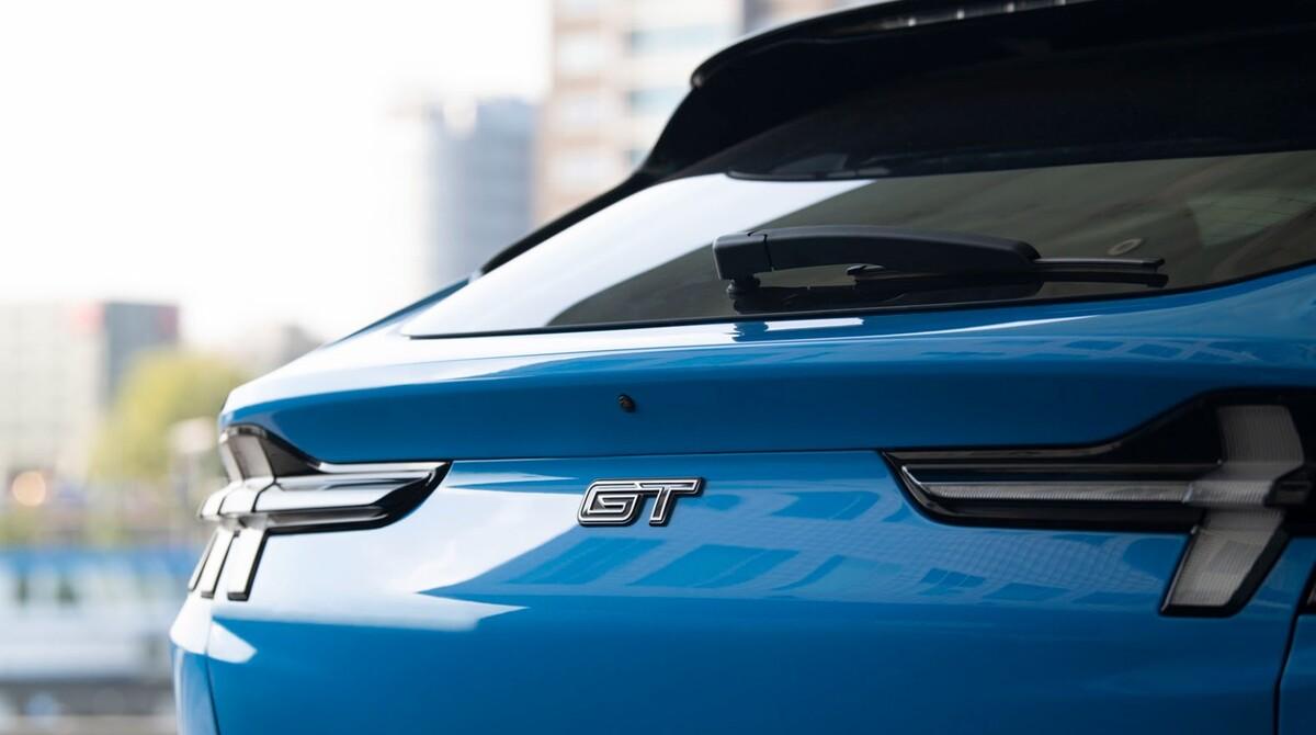 noul model de ford mustang gt